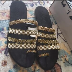 Bamboo Black and Gold Sandals NEW size 7